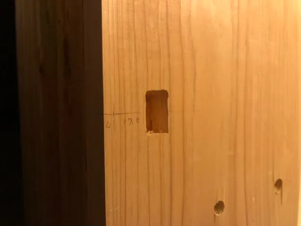 玄関ドアDIY鍵穴